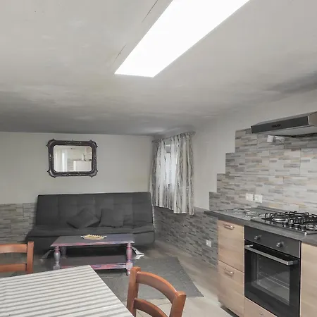 Sea House Apartment