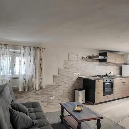 Apartment Sea House Tirrenia